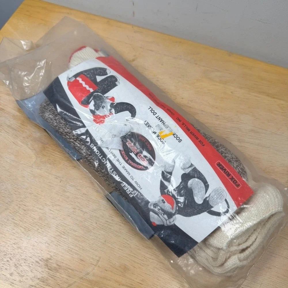 Original Rockford Red Heel Socks 2 Pair Large 10-11 Sock Elephant Monkey NEW